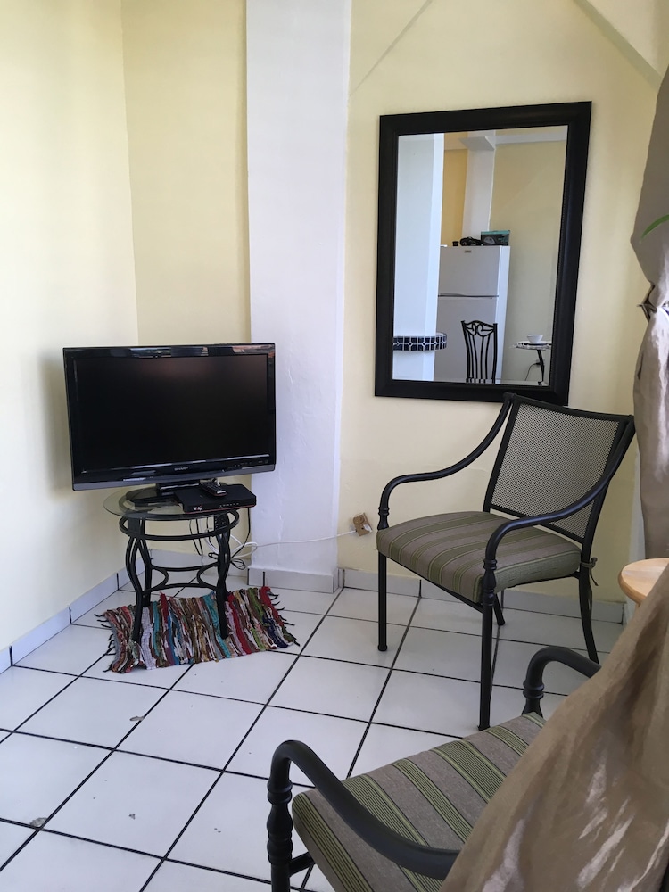 Basic Double Room photo 3