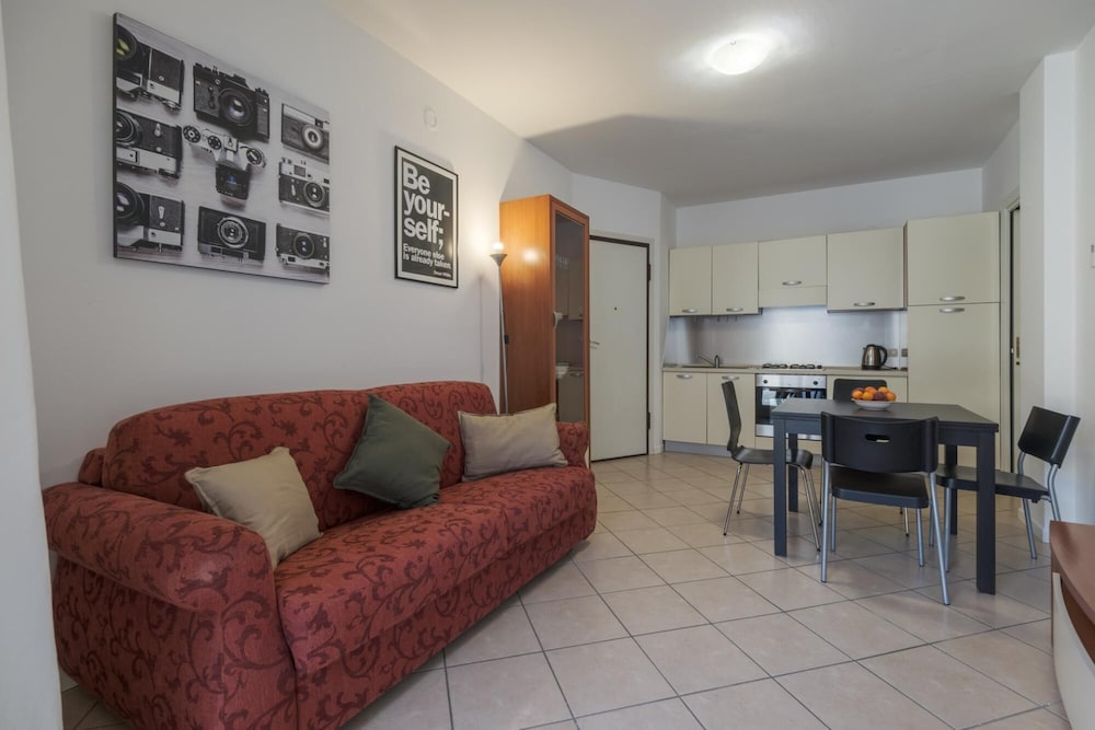 Apartment photo 1