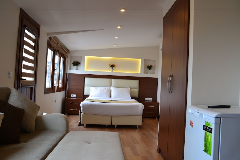 Deluxe Triple Room, Sea View photo 3