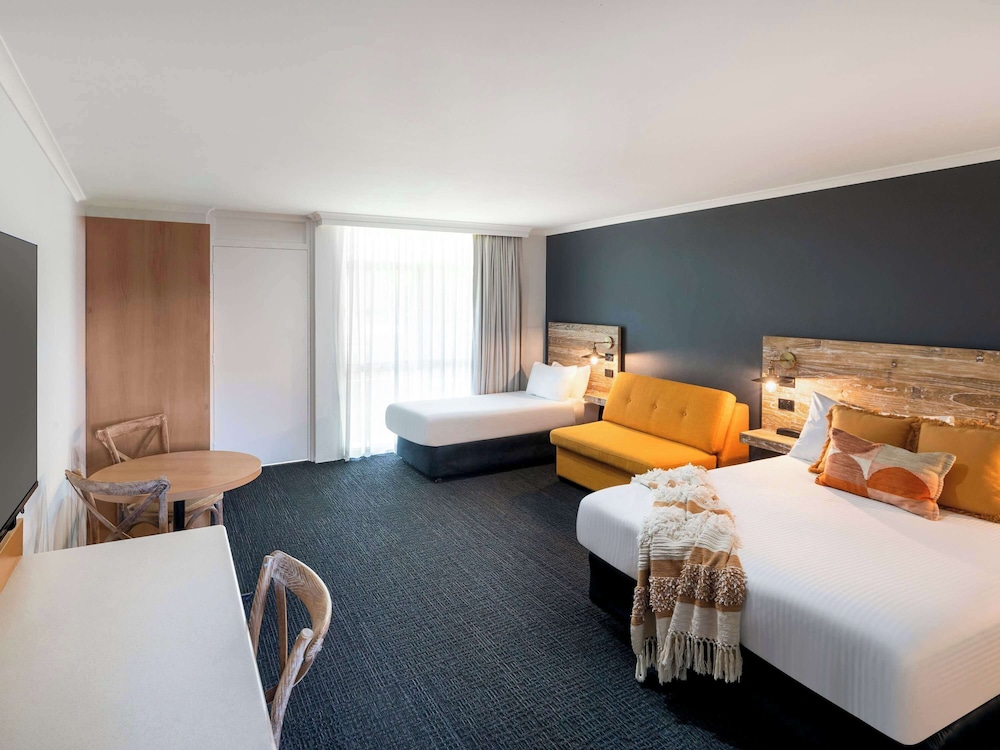 Standard Room, Multiple Beds photo 2