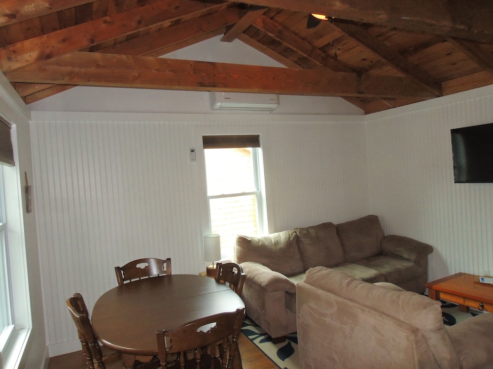 Comfort Cottage, 2 Bedrooms photo 2