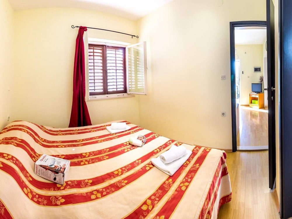 Apartment (Premium 1bed Apt,Balcony,Sea View)