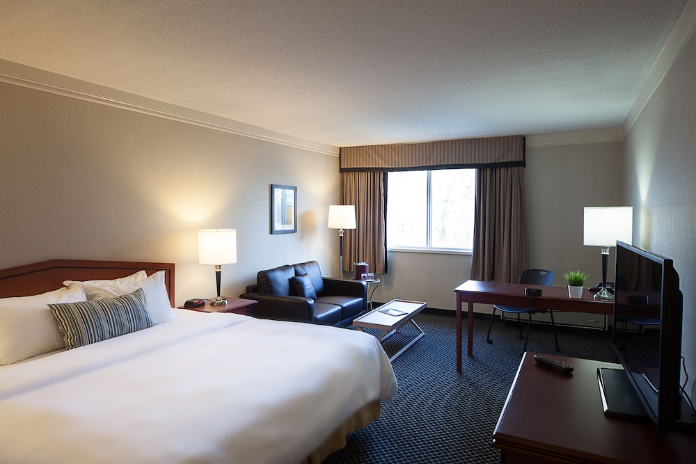 Toronto Don Valley Hotel and Suites — photo 72