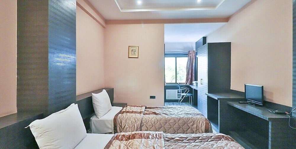 Deluxe Room - Photo 1