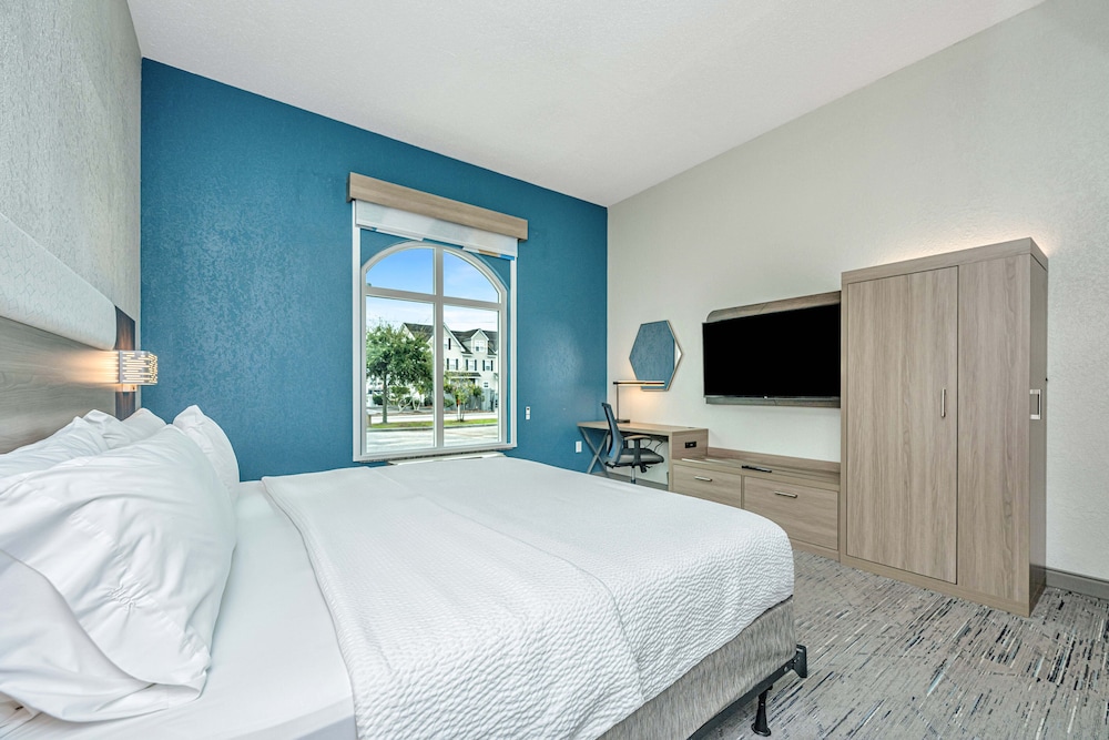 Standard Room, 1 King Bed, Accessible (Communications) - Photo 5