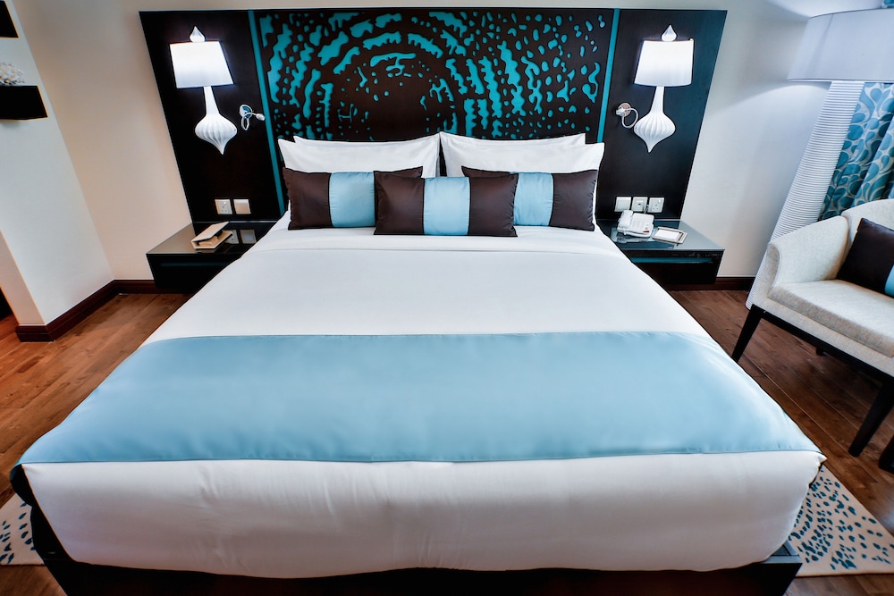 Deluxe Double Room, 1 King Bed photo 3