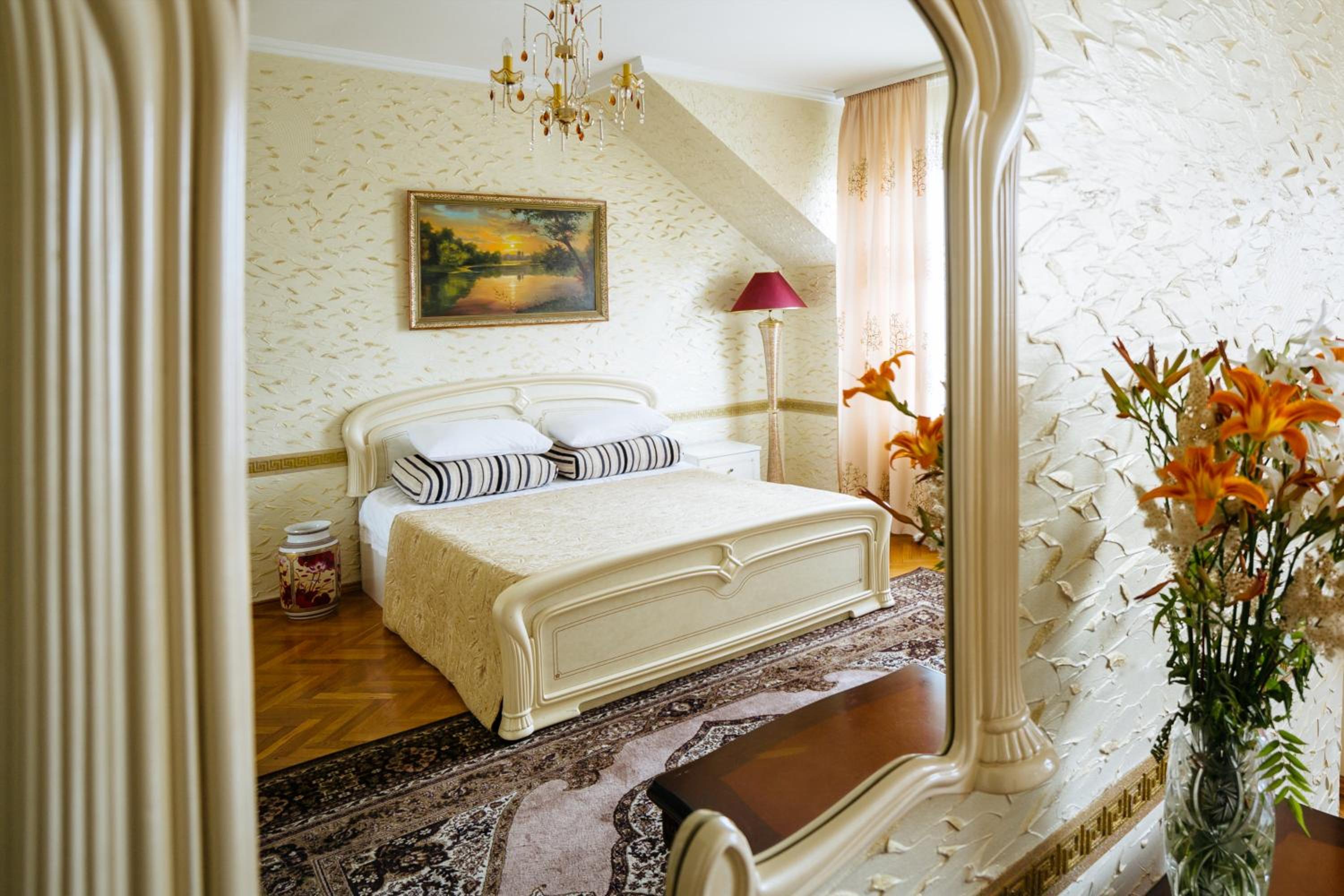 Large Double Room