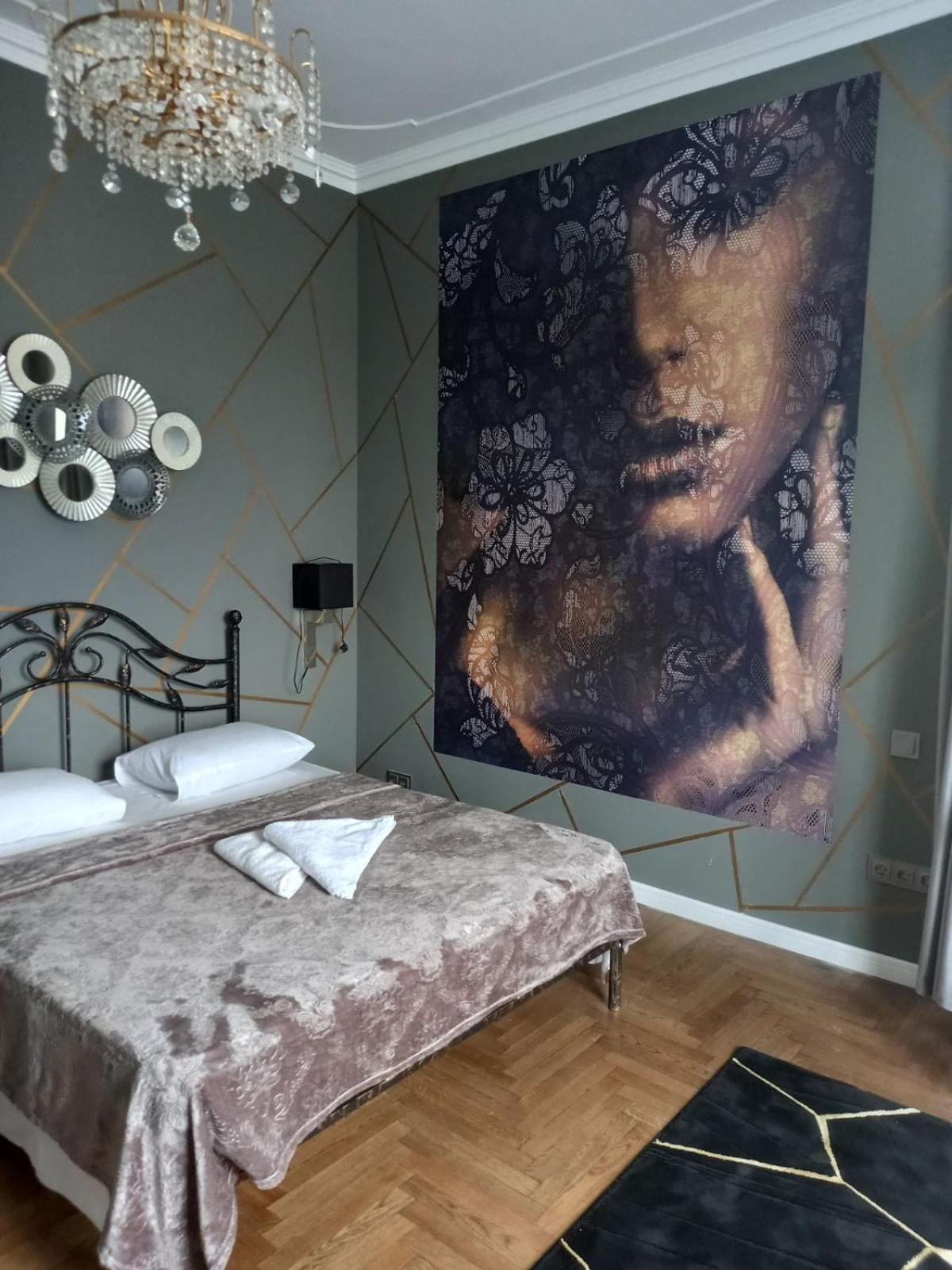 Large Double Room