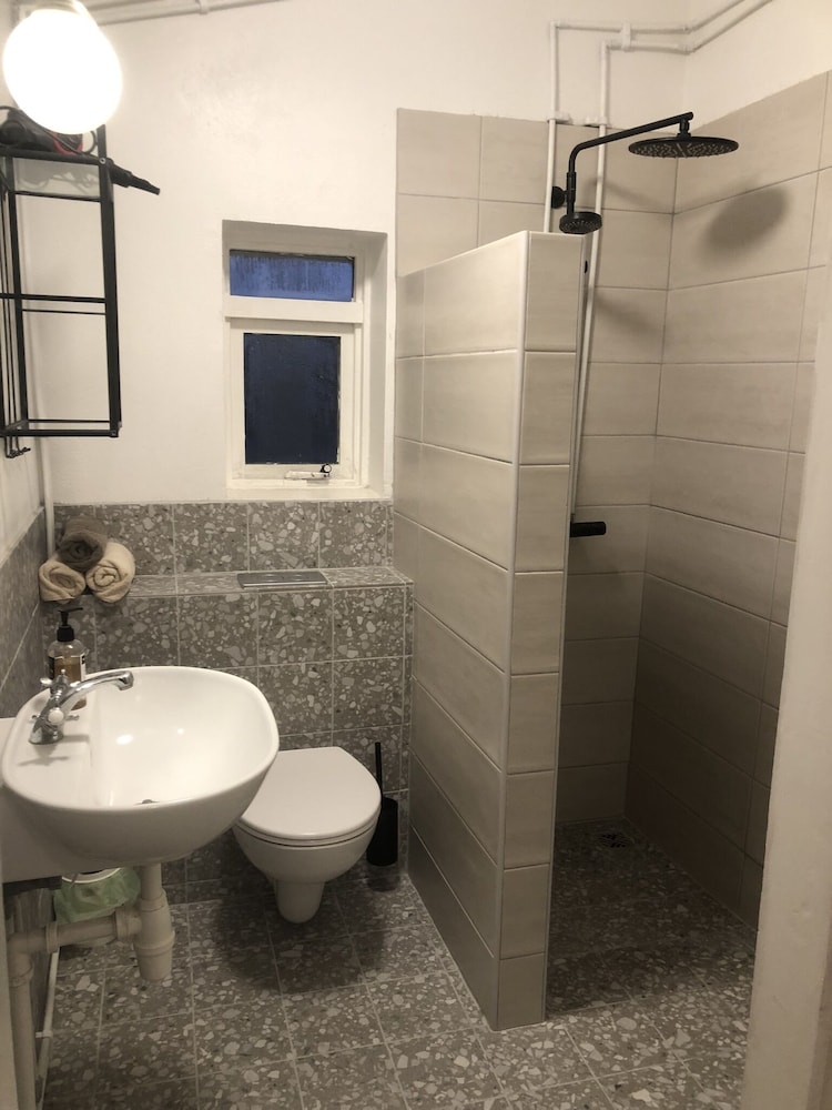 Family House, 3 Bedrooms, Partial Ocean View, Sea Facing photo 2