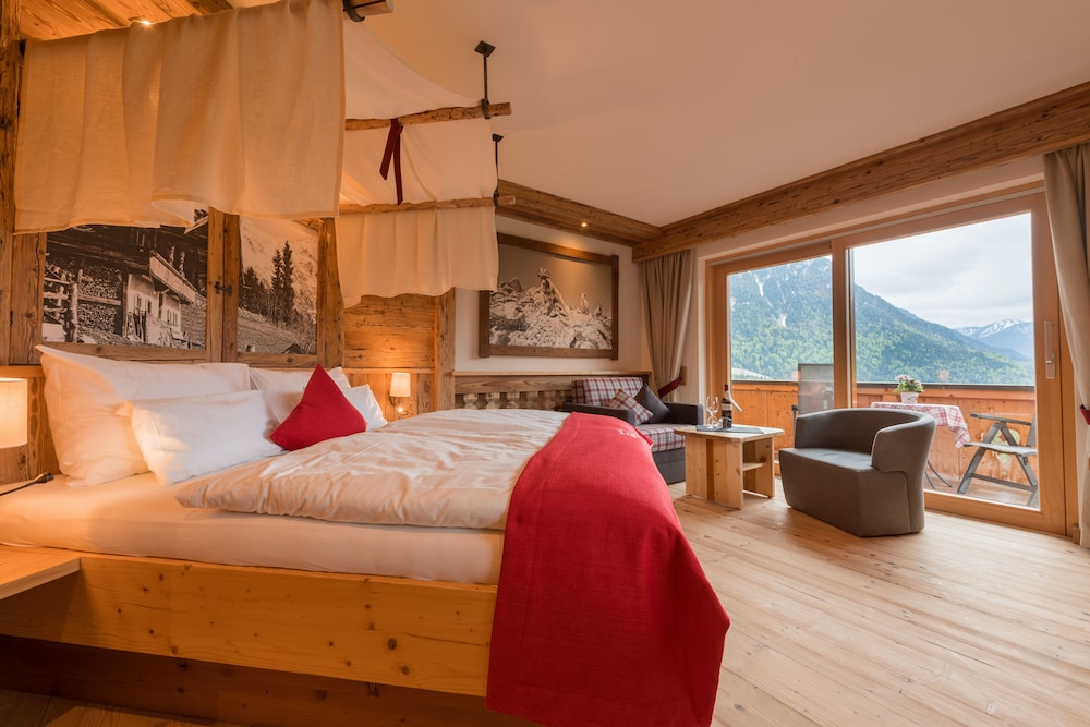 Double Room, Balcony (DZ Sued-West "Almblick")