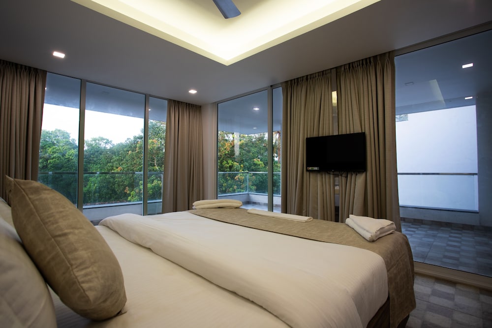 Luxury Room - Photo 9