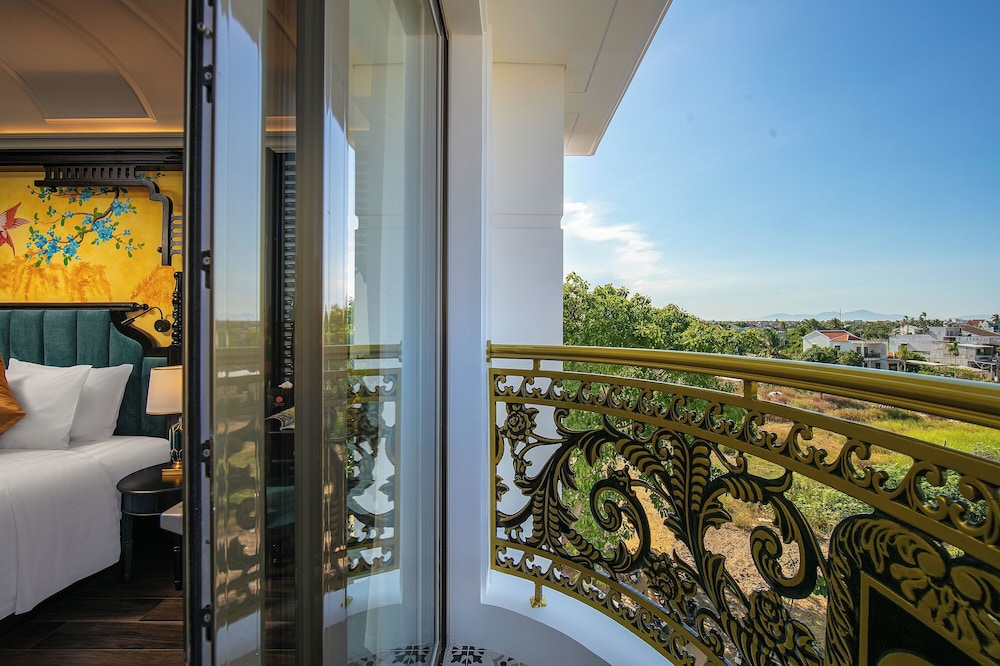 Deluxe Double or Twin Room, Balcony - Photo 6