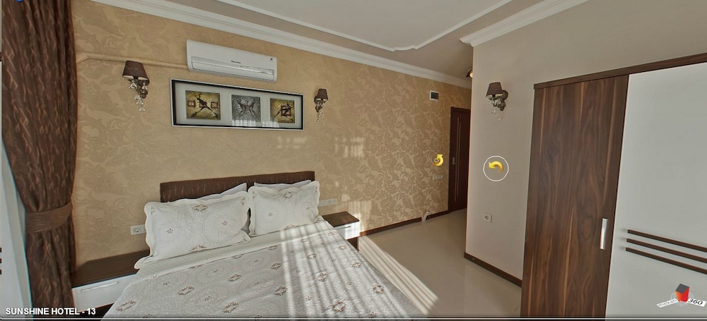 Deluxe Double Room photo 2