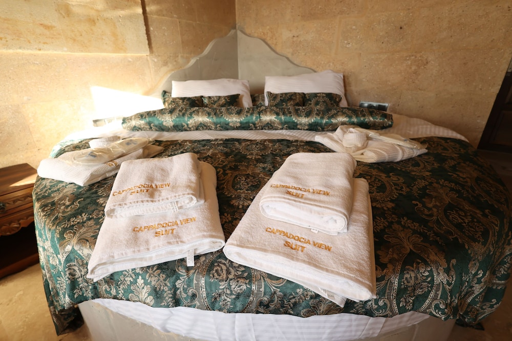 Luxury Suite photo 3