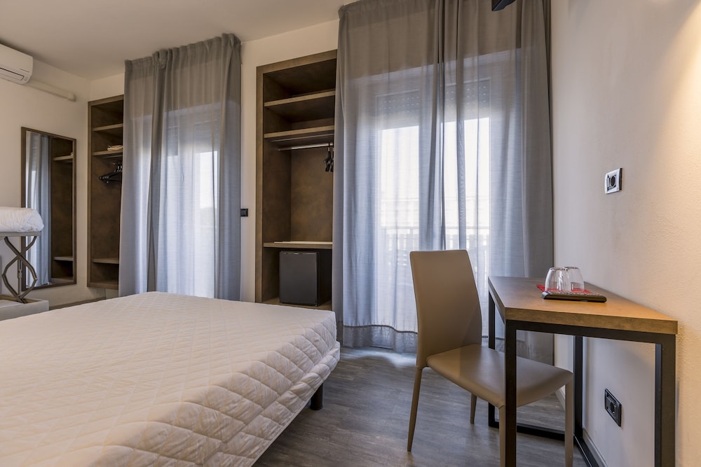 Triple Room, Partial Sea View photo 3