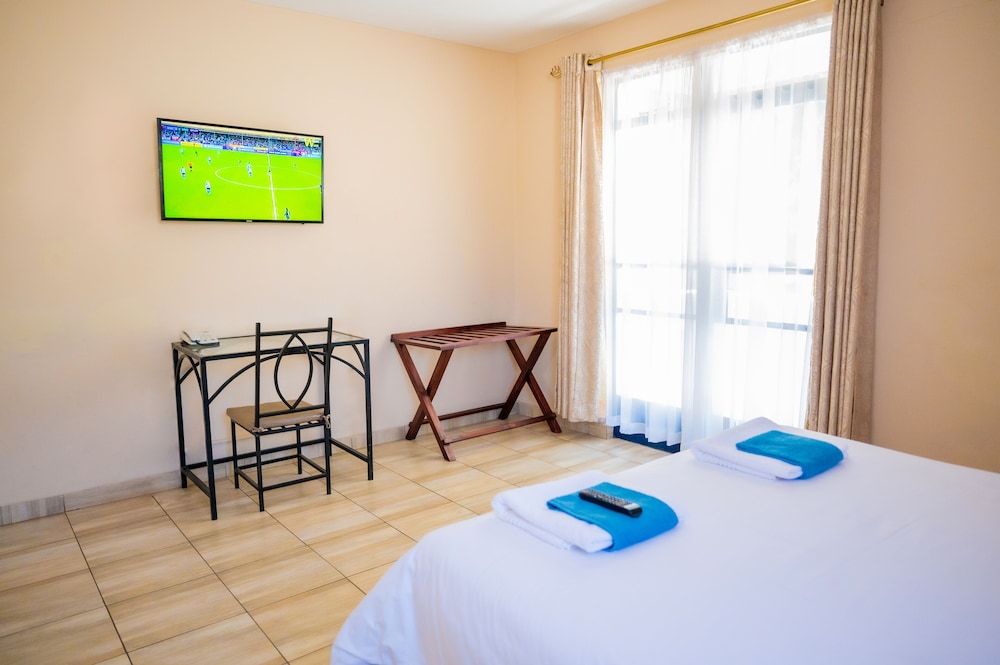 Superior Double Room, 1 Bedroom, Non Smoking, Refrigerator photo 2