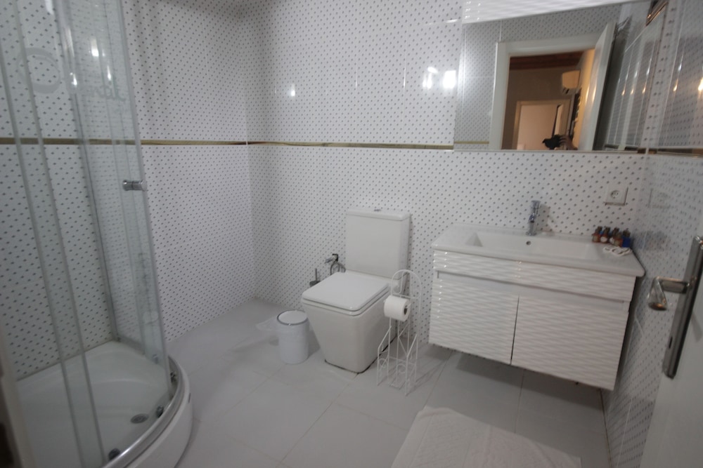Suite, 2 Bedrooms photo 2
