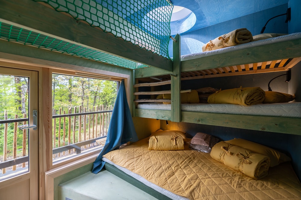 Basic Cabin (Julius Cabins, shower on the outside) photo 1