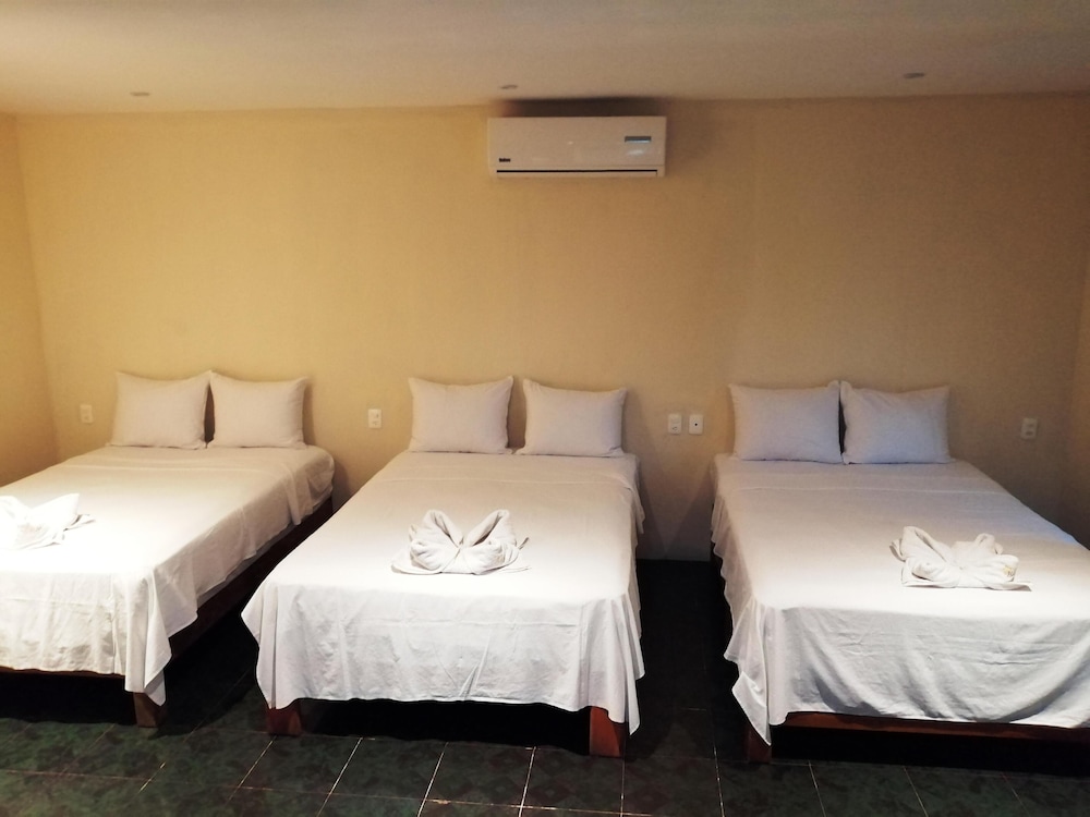 Standard Triple Room, Multiple Beds