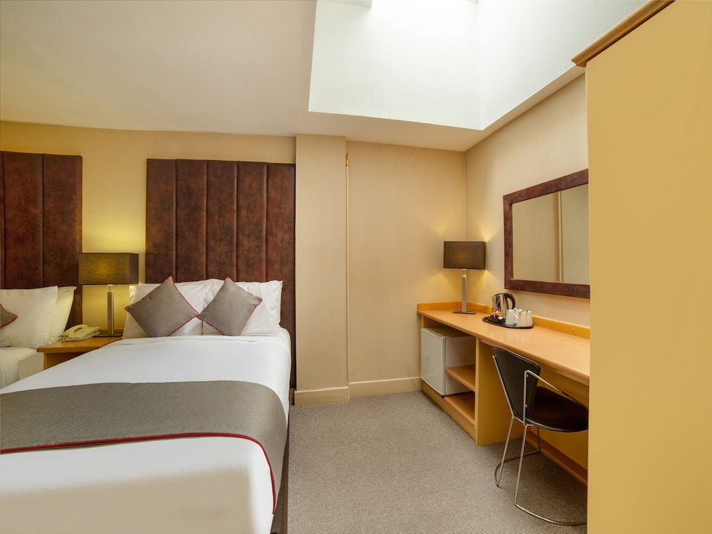 Deluxe Quadruple Room photo 3