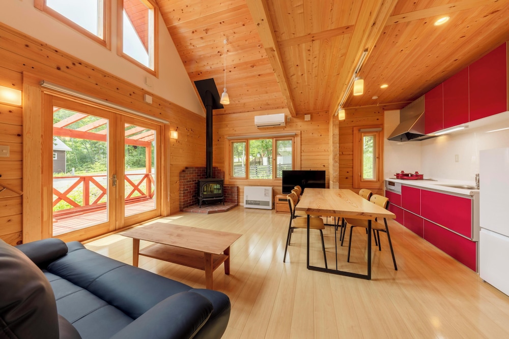 Pet Room (Quadruple Room) cottage With hot spring and dog park(Non-smoking)