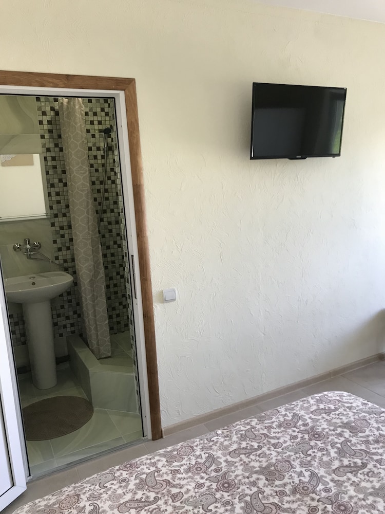 Superior Triple Room photo 2