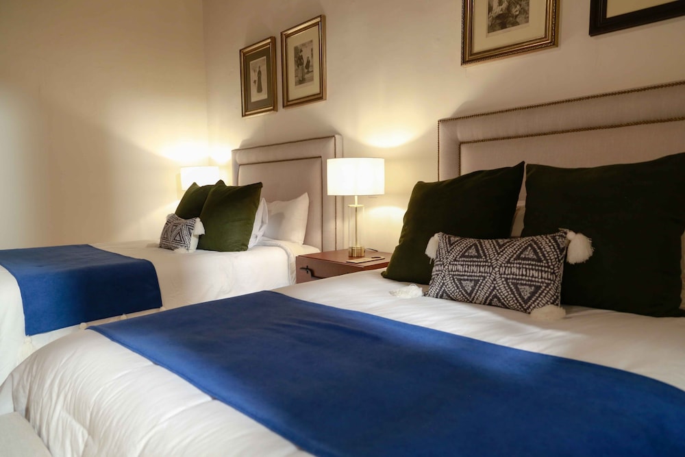 Elite Quadruple Room