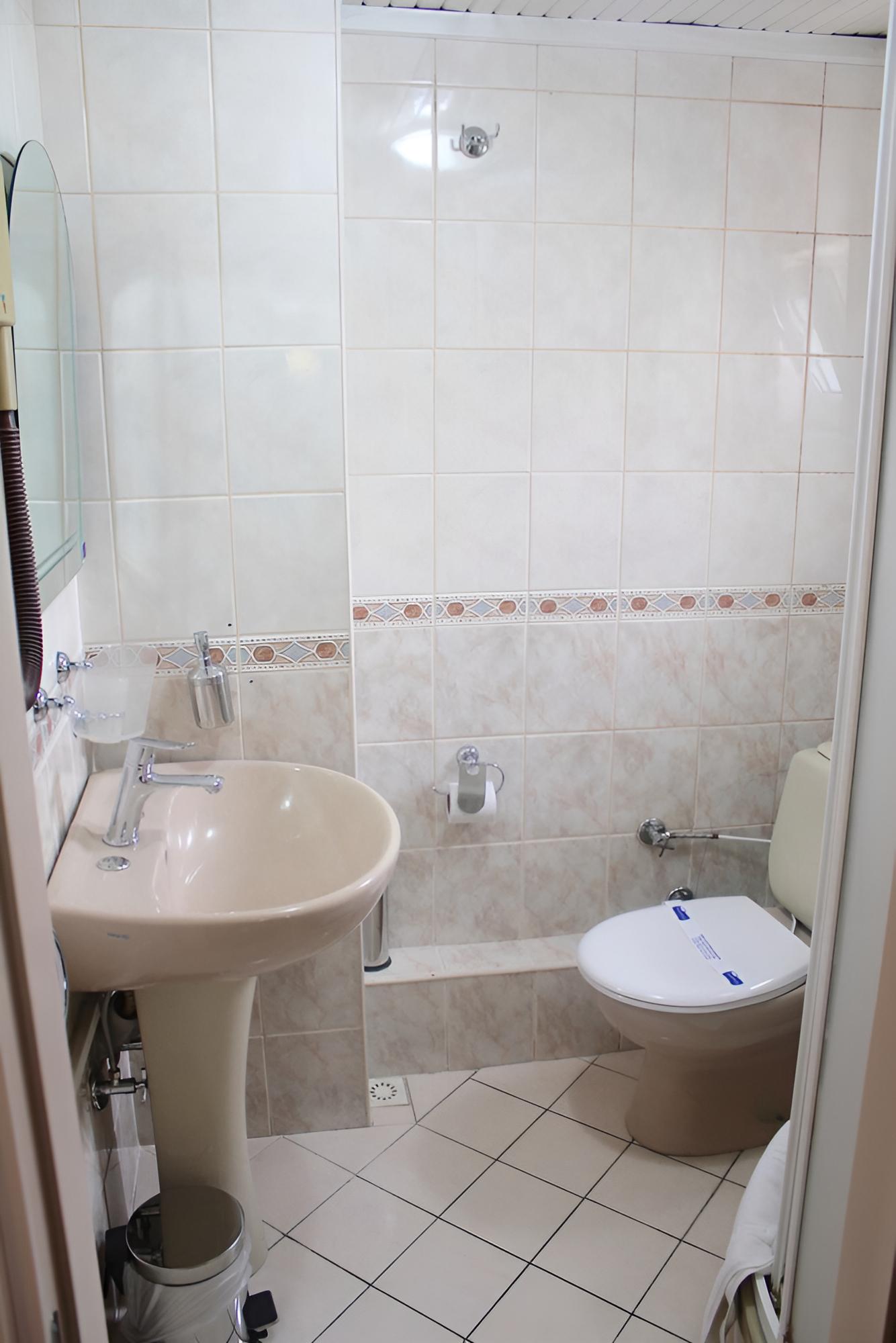 Single Room photo 2