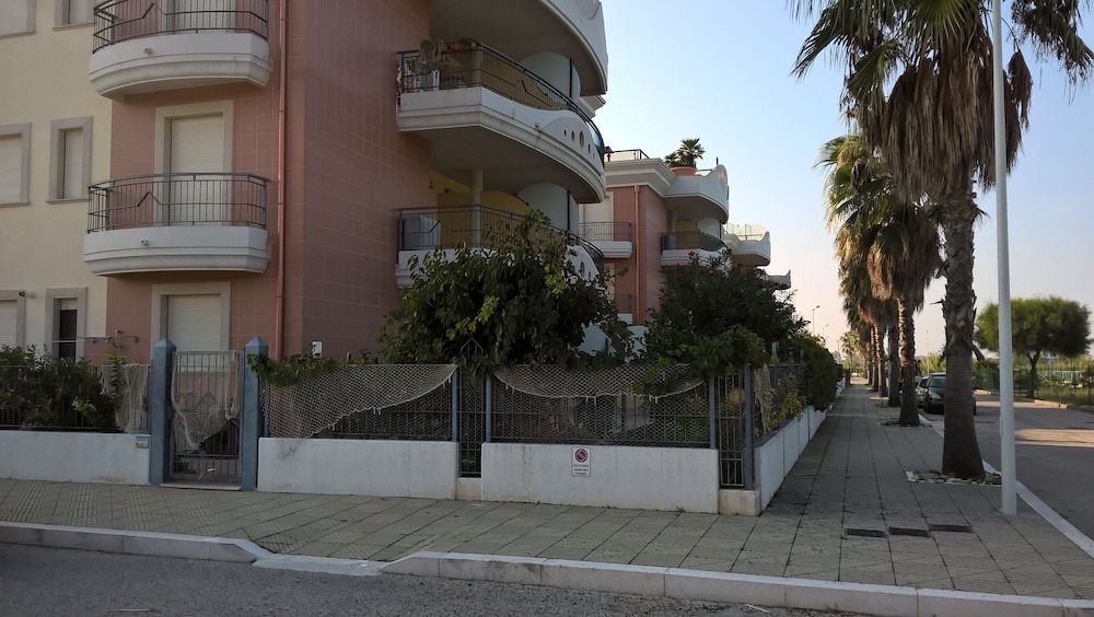 Apartment, 2 Bedrooms, Smoking, Balcony