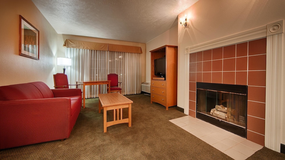 Suite, 1 King Bed, Non Smoking, Balcony (with Sofabed) - Photo 1