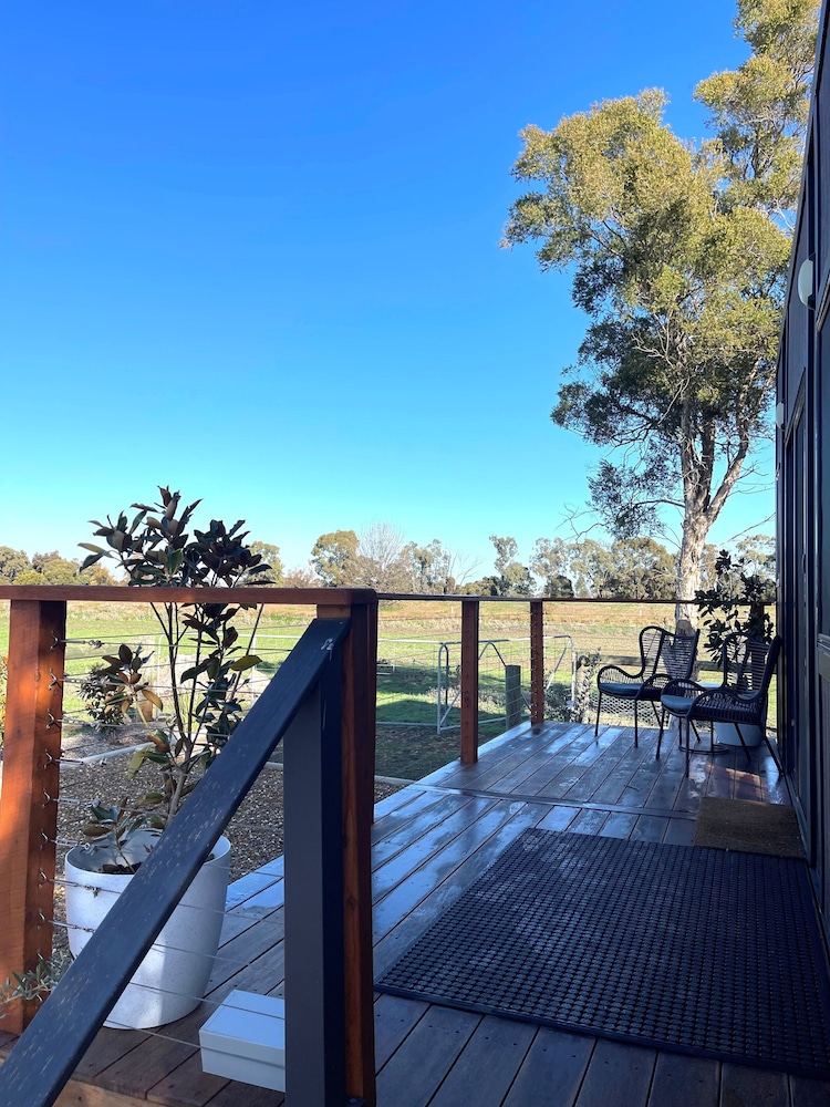 Studio, Balcony, Garden View photo 1