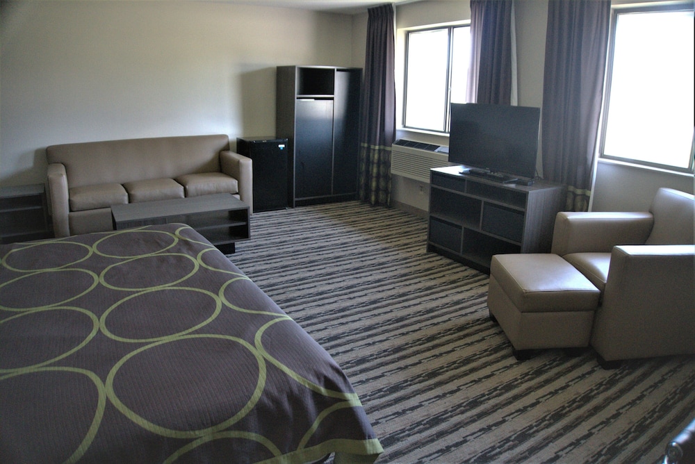 Suite, 1 King Bed with Sofa bed, Non Smoking, Refrigerator & Microwave - Photo 2