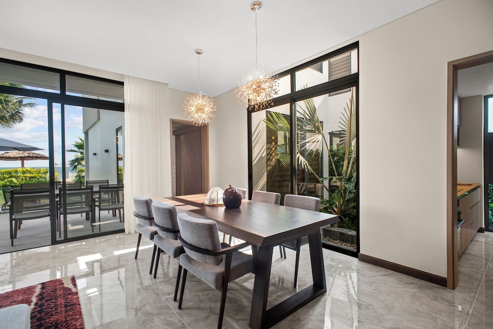 Suite, 2 Bedrooms, Private Pool, Beachfront - Photo 4