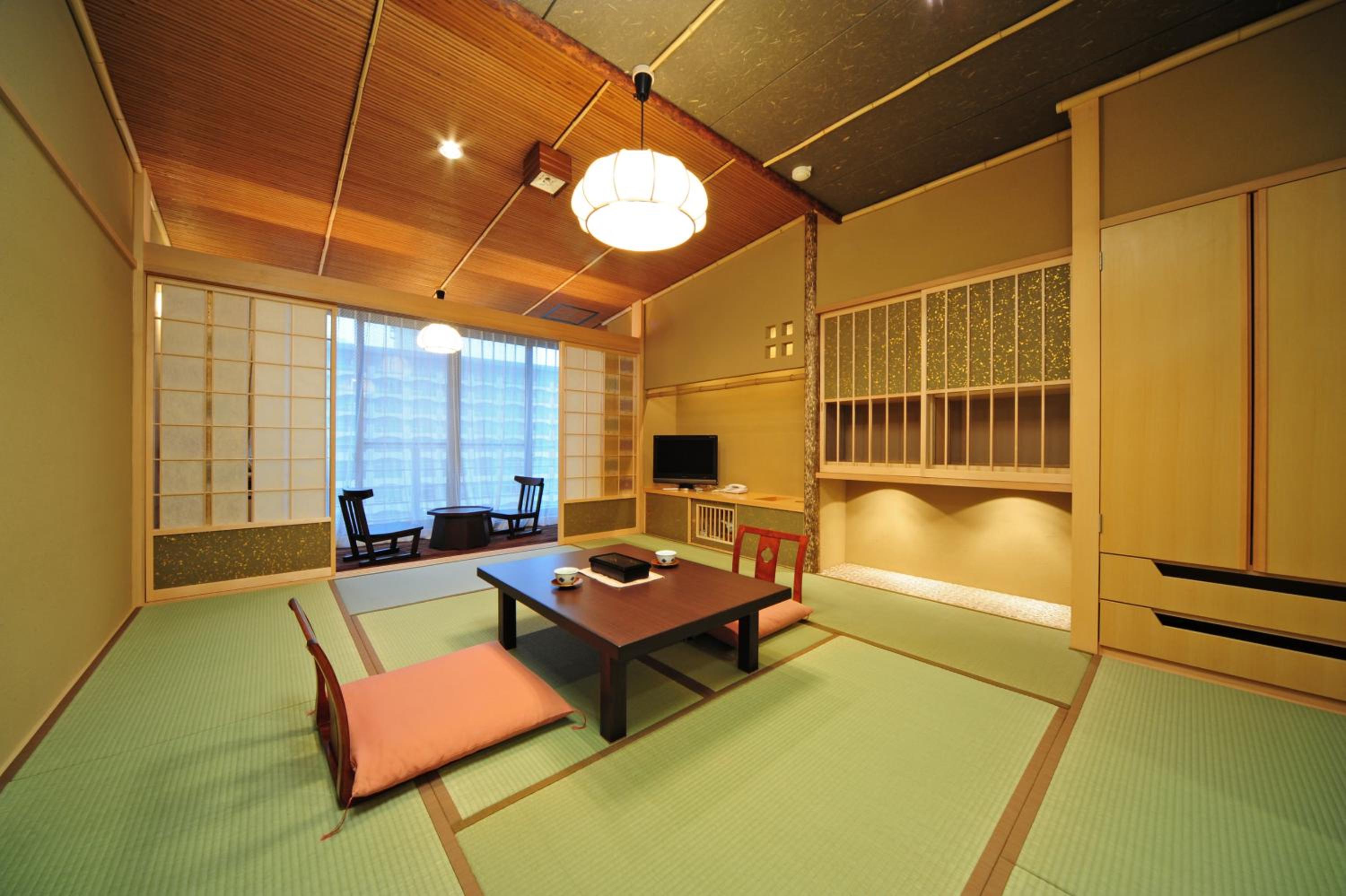 Japanese-Style Room