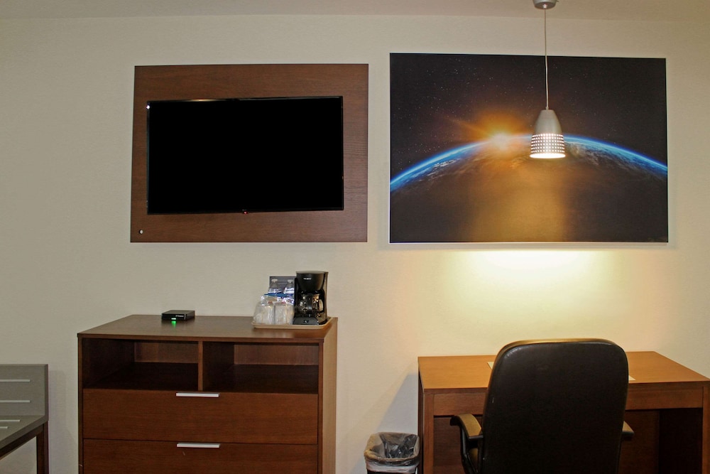 Available room thumbnail 5