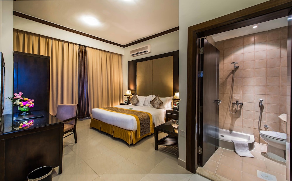 Executive Suite, 2 Bedrooms (With 2 Bathrooms) photo 3