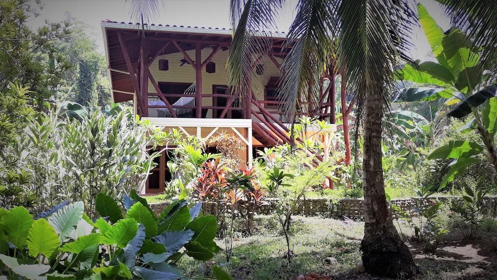 La Playa Casita