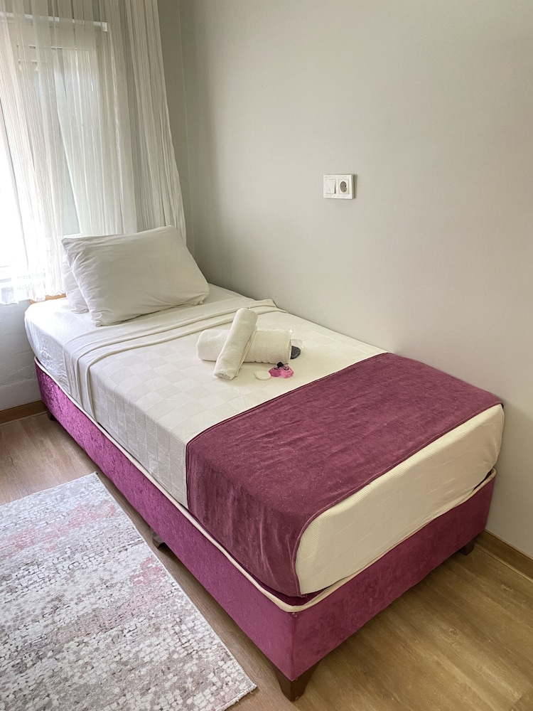 Economy Single Room, 1 Twin Bed, Accessible photo 3