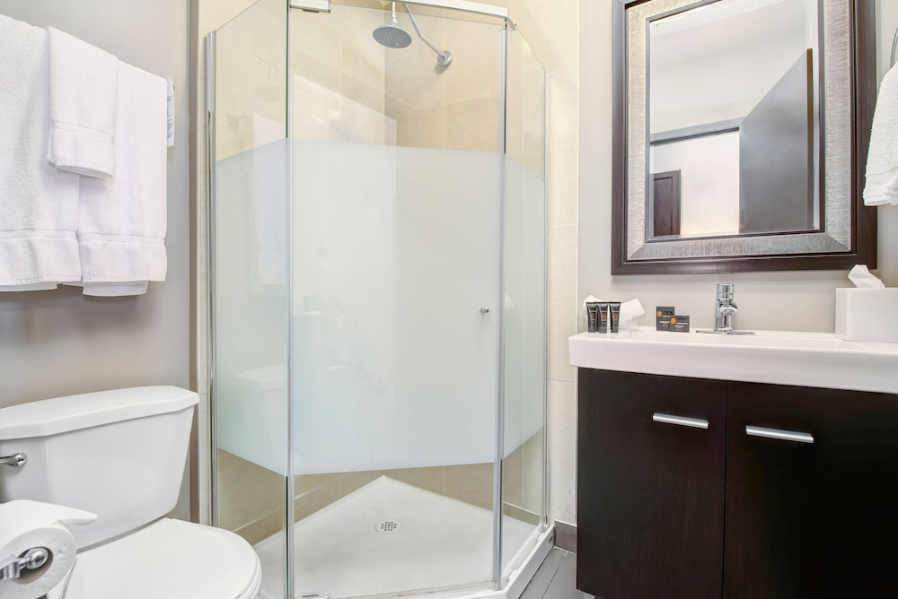 Economy Studio Suite, 1 Double Bed, Kitchenette thumbnail 5