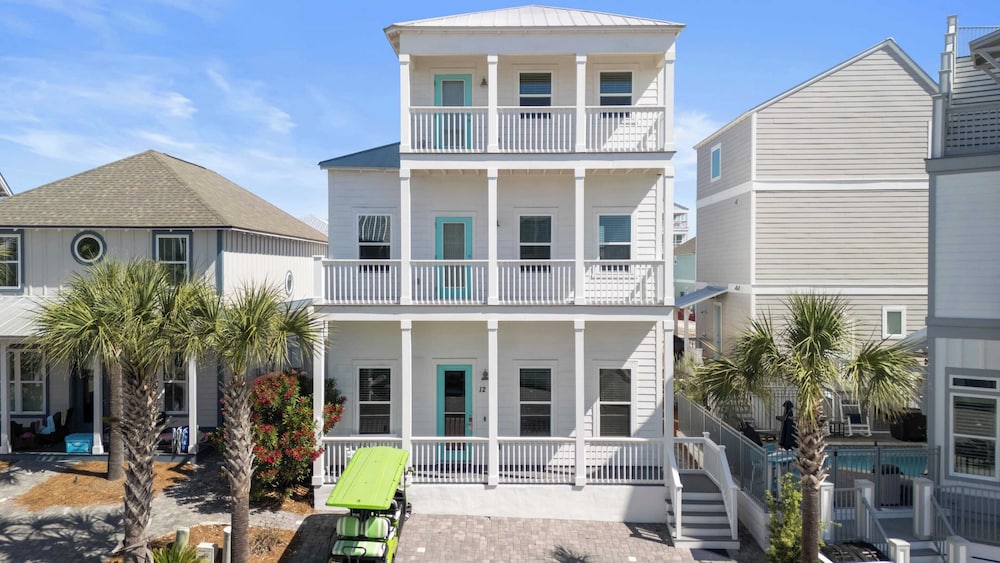House (4 Bedrooms)
