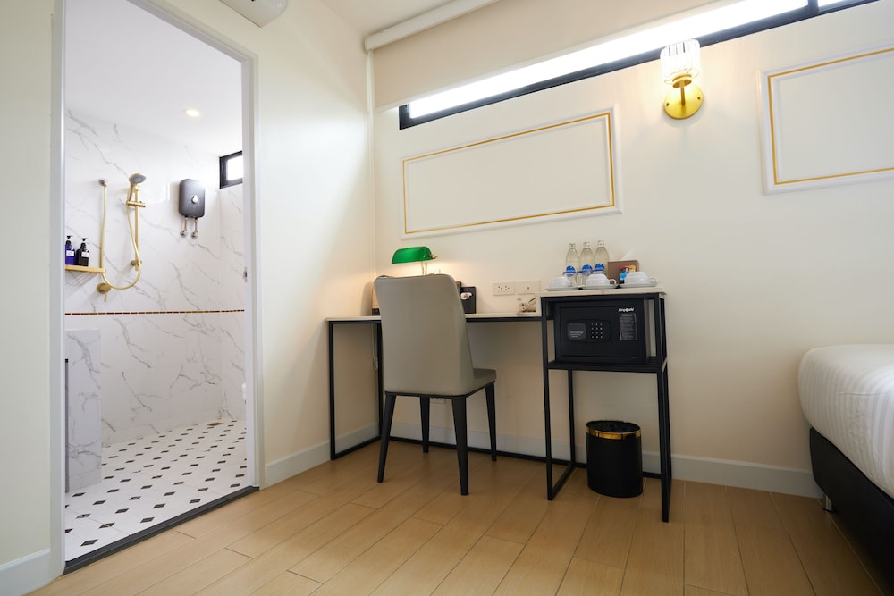 Deluxe Triple Room photo 3