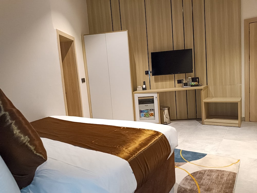 Deluxe Suite