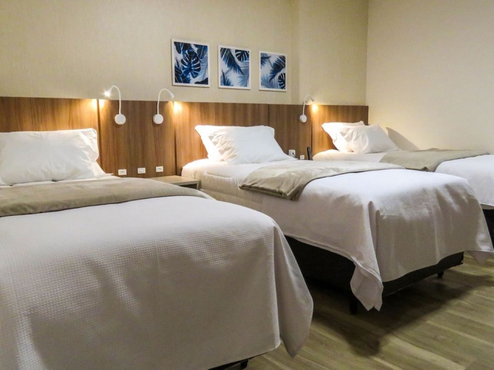 Deluxe Triple Room, 3 Twin Beds - Photo 2