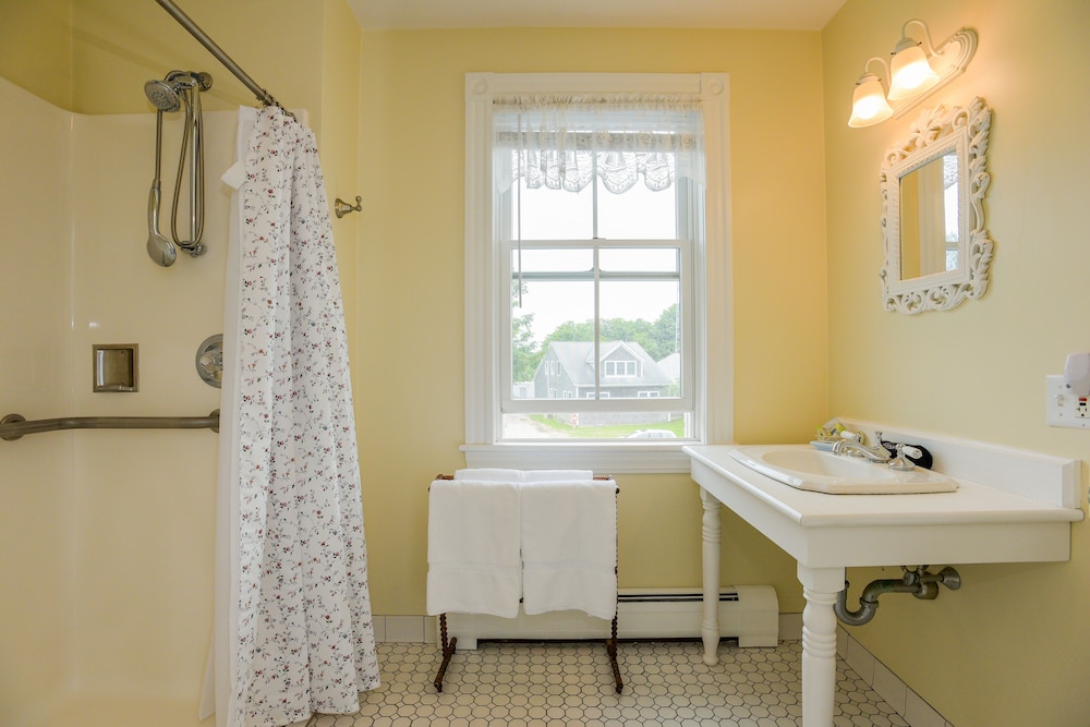Room 1 photo 2