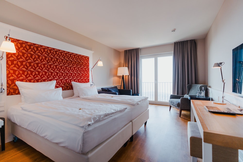 Deluxe Room (Panoramic View)