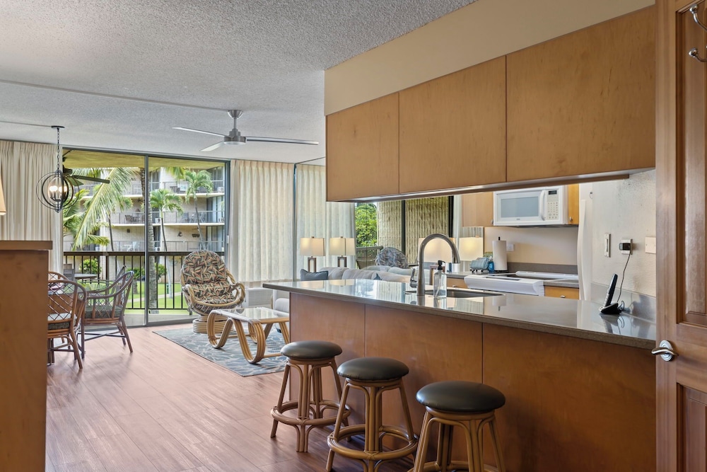 Premium Condo, 1 Bedroom, Partial Ocean View photo 2