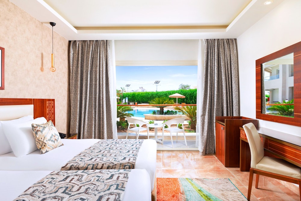 Double Room (Egyptians and Egyptian Residents only) thumbnail 5