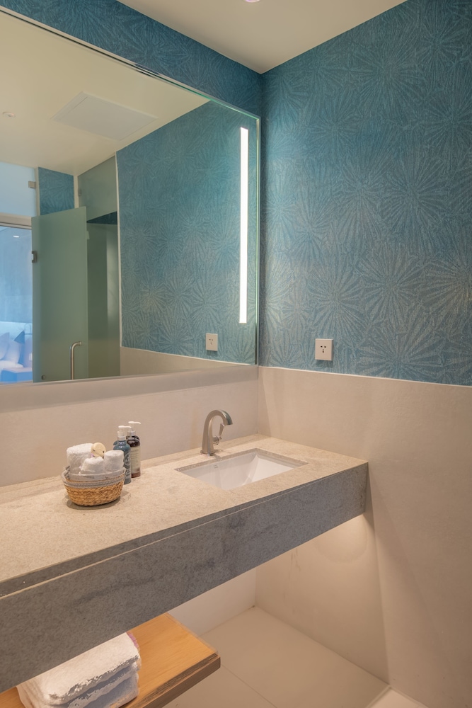 Premium Room (Premium King) - Photo 11