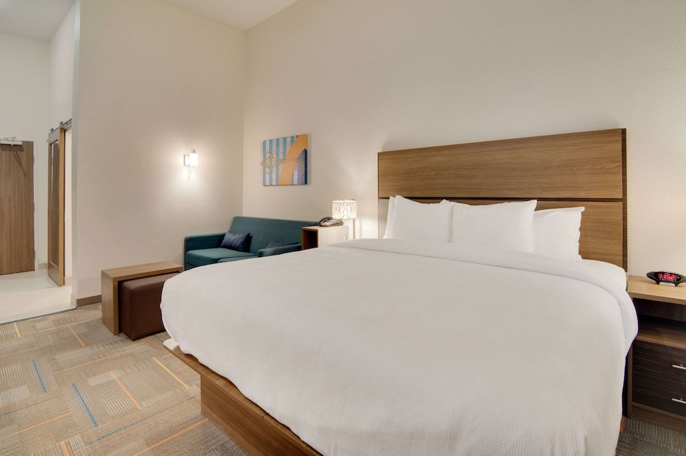 Suite, 1 King Bed, Non Smoking - Photo 7