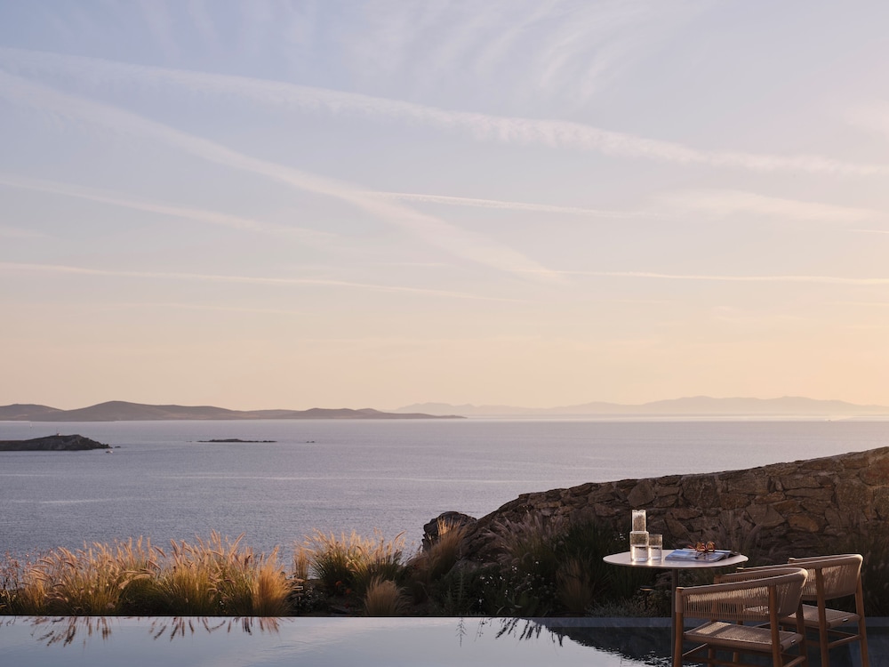 OMEGA 2 Bedrooms Residence with Private Pool & Sea View - Photo 3